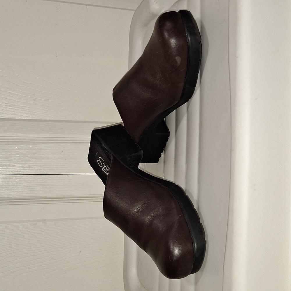 Vintage Sporto square heal soft leather slip-on clogs - 7 ½ - brown/black damask